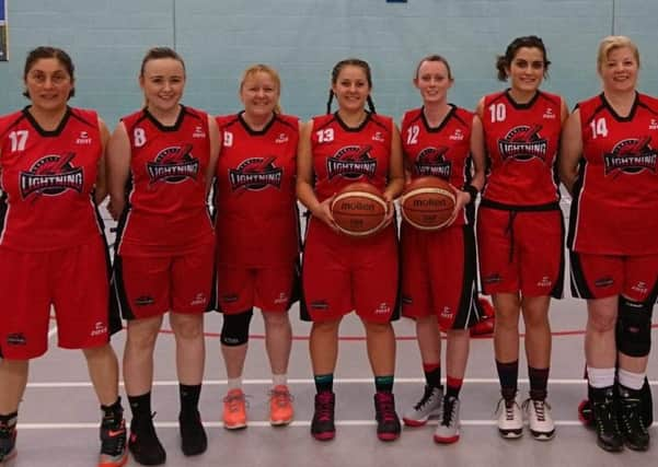 Crawley Lightning basketball team SUS-171228-140840002