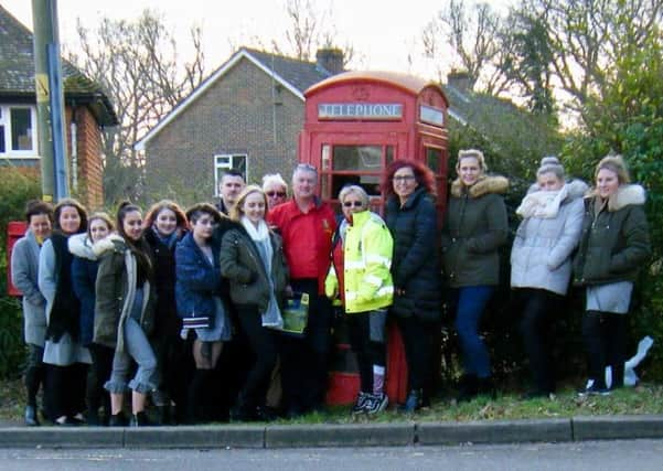 Cocos raised funds to turn a disused phonebox into a life-saving Public Access Defibrillator SUS-181202-171929001