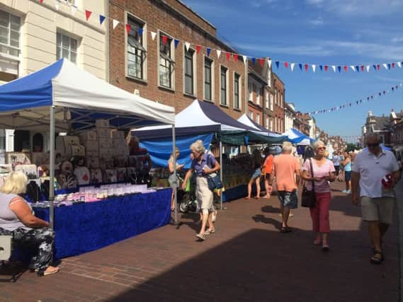 Chichester's market in North Street. SUS-161130-133538001