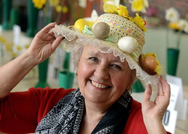 ks180110-5 Felp Flower Show  phot kate
Sandra Harris with her first prize winning Easter bonnet. ks180110-5 SUS-180317-211821008