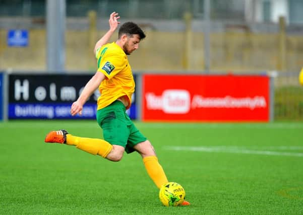 Horsham FC. Scott Kirkwood. Pic Steve Robards SR1808436 SUS-180204-162327001