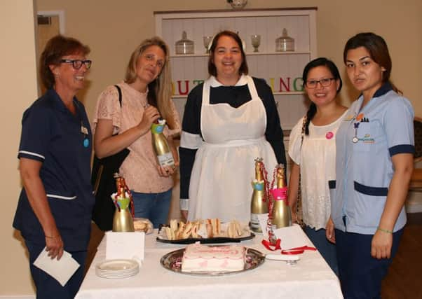 Karen Poulter, Jenny Edwards, Linda Ryan, Virginia Ramos and Luminita Pietrareanu