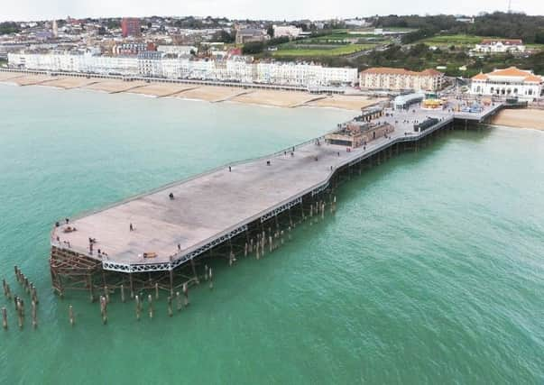 Hastings Pier. Photo by Eddie Mitchell