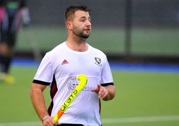 Horsham v Slough hockey. Noah Chinn. Pic Steve Robards SR1901152 SUS-190121-130353001