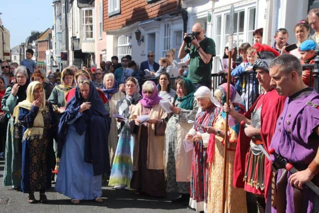 Stations of the Cross Passion Play in Hastings Old Town.
Photo by Roberts Photographic. SUS-190420-064610001