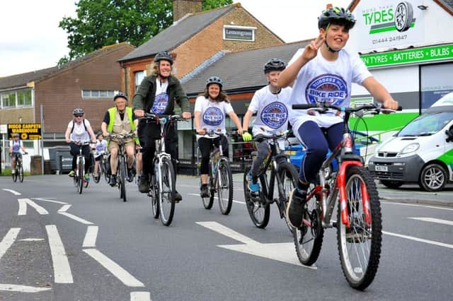 Burgess Hill Bike Ride. Pic Steve Robards SR1915094 SUS-191006-115159001