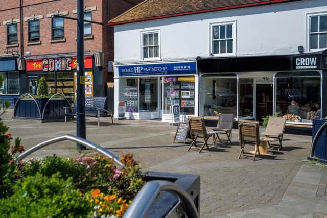 Crow Coffee and the Comic Shop, Crawley