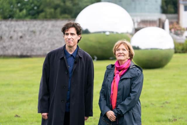 Judges Stephen Mangan and Joan Bakewell SUS-190410-151532001