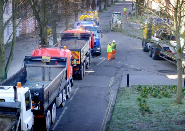 JPCT 140313 S13110977x Causeway, Horsham. Road repairs -photo by Steve Cobb