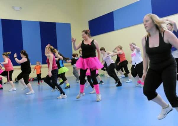 Mayor Emma Neno and the crowd during her neon Zumbathon, in Littlehampton          L16761H13