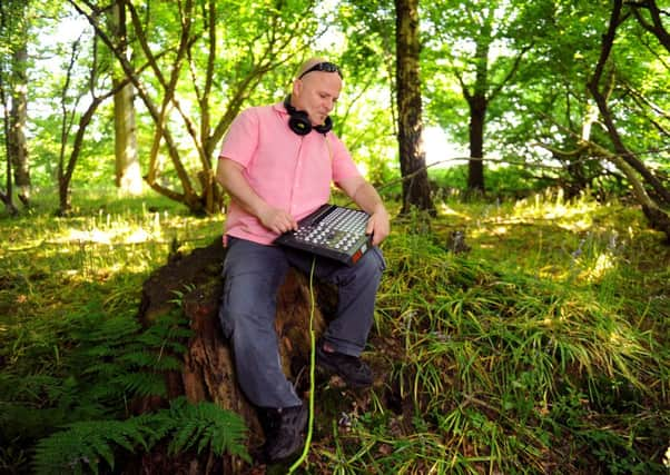 JPCT 070613 Musician Max Pashm. Photo by Derek Martin