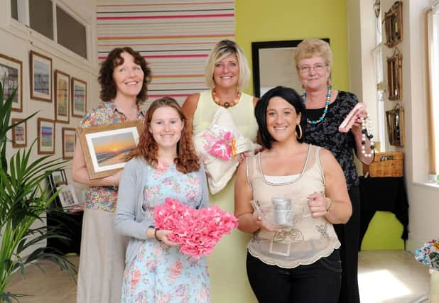 W31001H13-Hub

Business. Hub at Home opening. Pictured L-R are (back) Sonja Fox (vendor), Juliette Green (Managing Director), Christine Watkins (vendor) and (front) Jemma Green (supervisor) and Louise Humby (supervisor) Worthing.