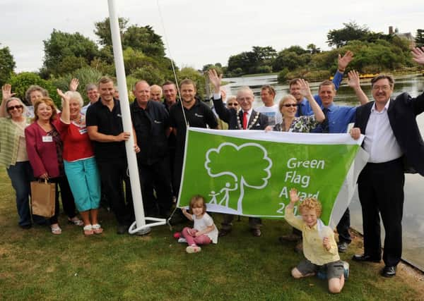 The celebrations begin as Mewsbrook Park is, yet again, hailed as one of the UKs best open space for the ninth year running                  PHOTO: Stephen Goodger L32701H12