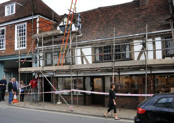 Vehicle hit scaffolding, Battle High Street. 30/9/13