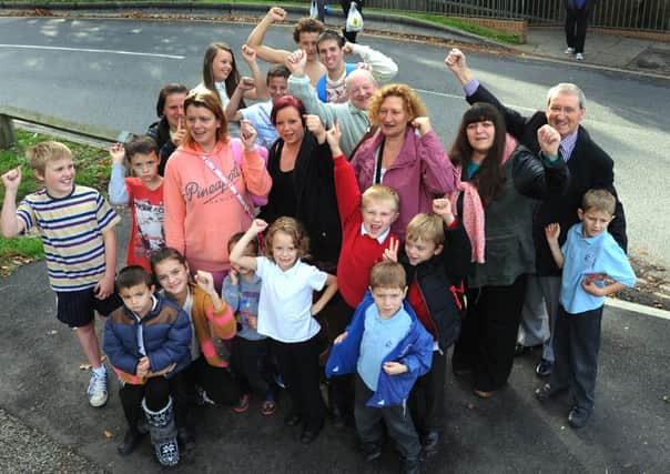 jpco-23-10-13 New pedestrian crossing is given the go ahead at Pelham Place, Broadfield (Pic by Jon Rigby)