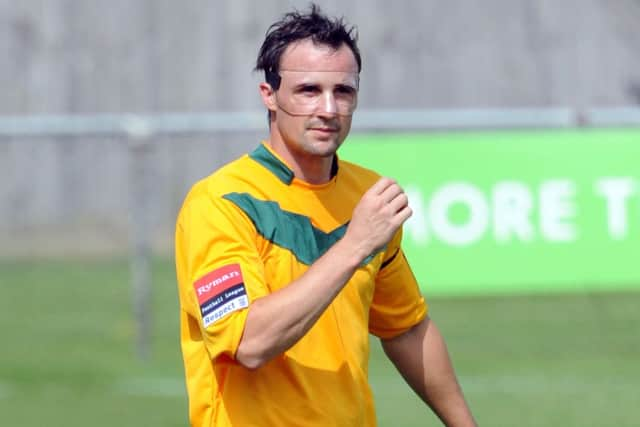 JPCT 18-08-12 S12330455X  FOOTBALL: Horsham v Corinthian-Casuals at Gorings Mead. Gary Charman -photo by Steve Cobb