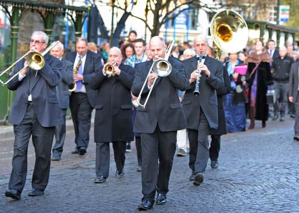 JPCT 091213 S13491147x Memorial parade in Carfax, alond Causeway to St Mary's Church -photo by Steve Cobb