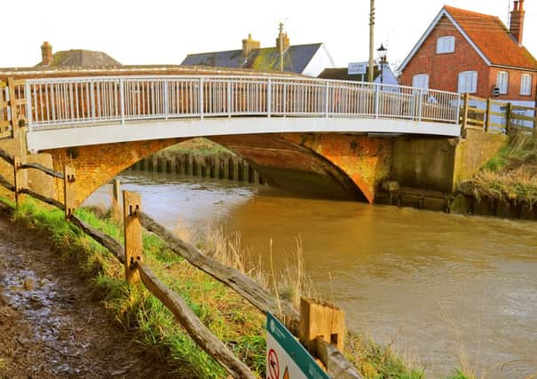 JPCT 080114 Upper Beeding Bridge. Photo by Derek Martin