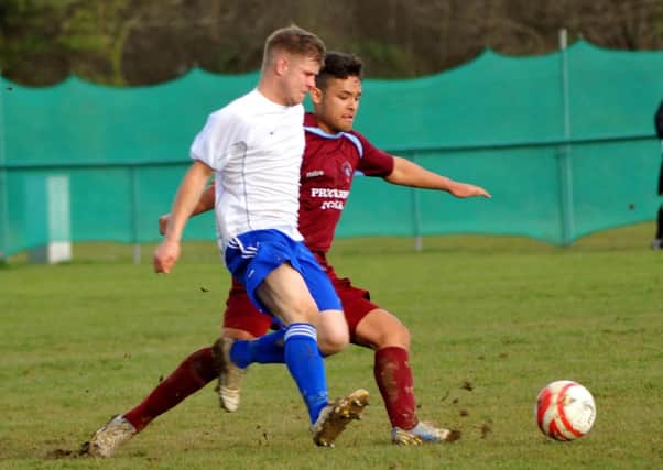 1/3/14- Little Common vs Broadbridge Heath football action SUS-140103-171717002