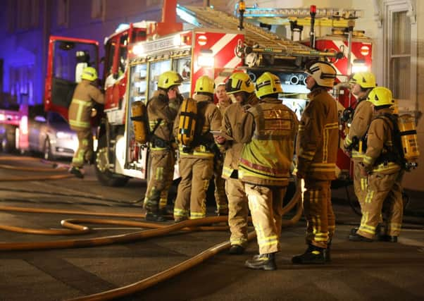 SOUTH TERRACE FLAT FIRE LITTLEHAMPTON 23.00 HRS ON THE 25-3-14 SUS-140326-101301001