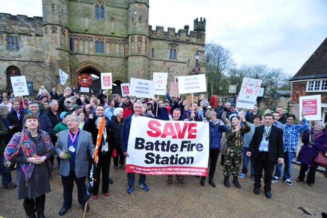 8/4/14- Protest march by Battle residents regarding proposed cuts to fire services. SUS-140804-092601001