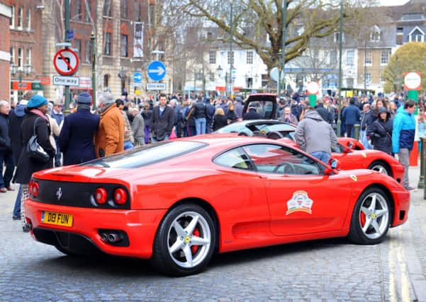 JPCT 290313 S13142464x  Piazza Italia.  Horsham Carfax.   -photo by Steve Cobb ENGSUS00120130329145017