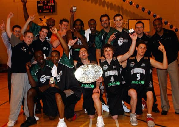 Ed Scott (back row, third from left) celebrates Thunders National Trophy success in 2004