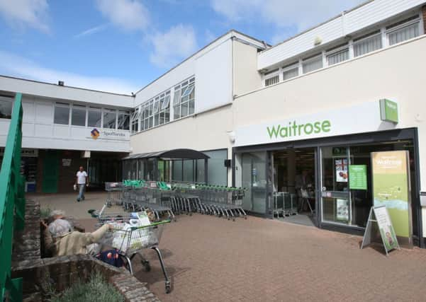 JPCT-16-08-11 SC11330314a Storrington, waitrose -photo by steve cobb ENGSNL00120110816145517