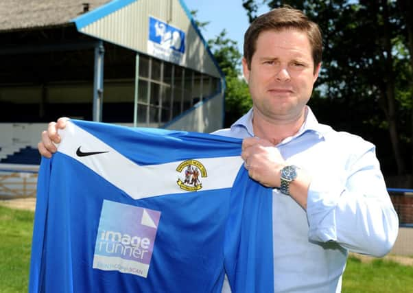 L-R Ryan Andrews (Haywards Heath FC Manager) . Pic Steve Robards SUS-140107-152134001