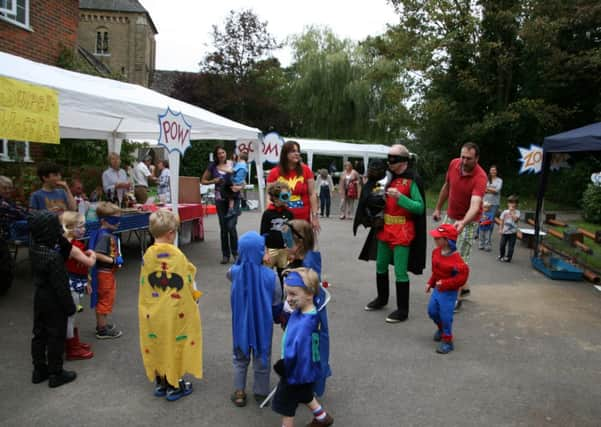 Ewhurst Rectory Fete SUS-140924-112604001