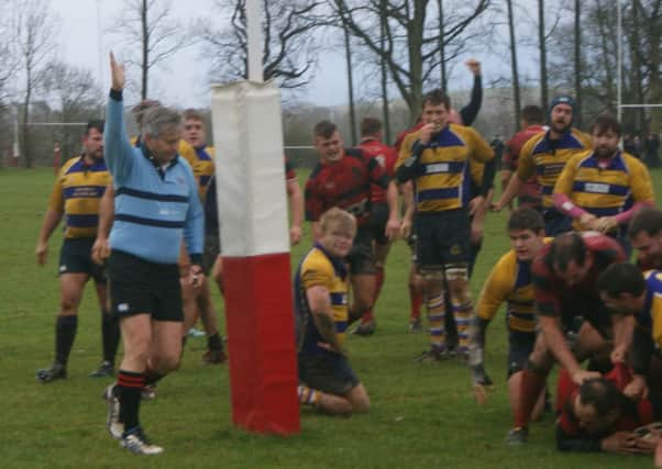 Heath grab a try against Uckfield