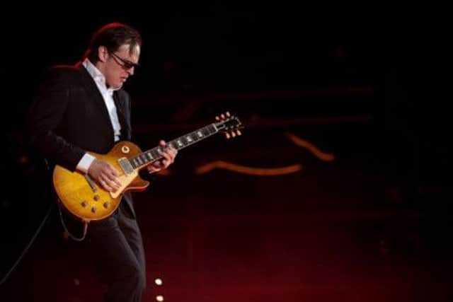 Joe Bonamassa SUS-151102-162205001