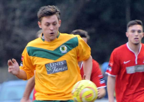 JPCT 020115 S15010048x Football. Ryman League South Division: Horsham v Worthing -photo by Steve Cobb SUS-150201-092014001