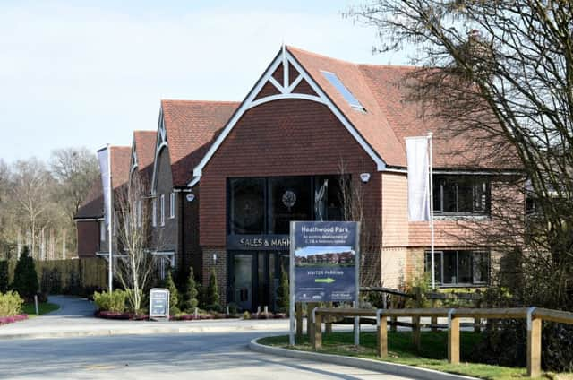 GV of Heathwood Park, Barrett Development, Lindfield. Sussex. 

Picture: Liz Pearce
LP1500591 SUS-150323-193728008