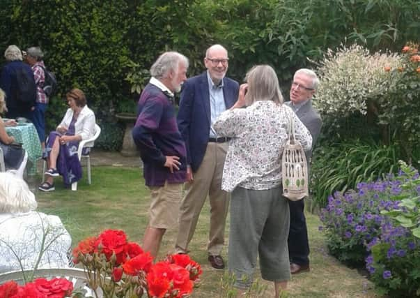 Rye Open Garden SUS-150625-094340001