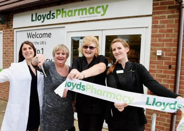 LloydsPharmacy in Arundel SUS-150930-125542001