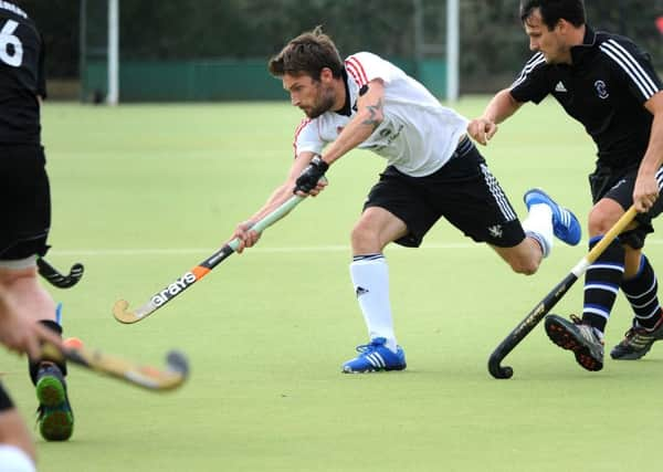 Hockey. South Premier Division 2: Horsham v West Hampstead. Dom Male in action. Pic Steve Robards SR1523796 SUS-151210-144929001