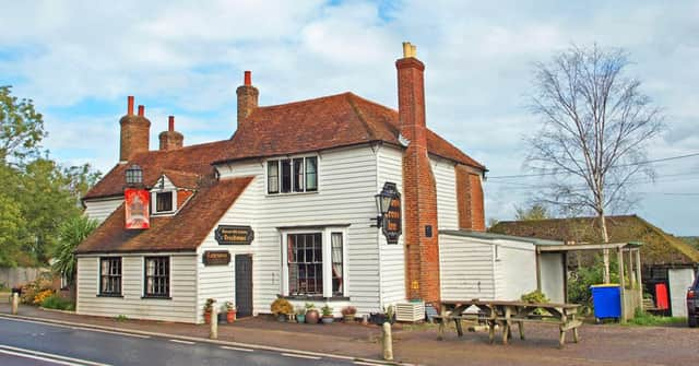 Johns Cross Inn Battle Road Robertsbridge SUS-151013-093004001