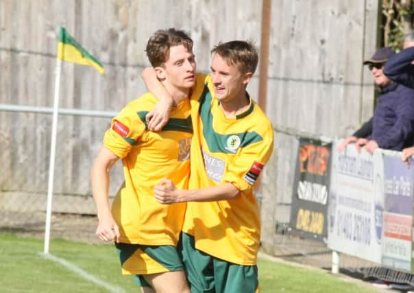 DM15111730a.jpg Football - Horsham v Epsom and Ewell. Photo by Derek Martin SUS-150609-220440008