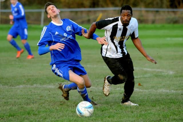 St Francis Rangers v Broadbridge Heath. Pic Steve Robards  SR1526336 SUS-151123-123905001