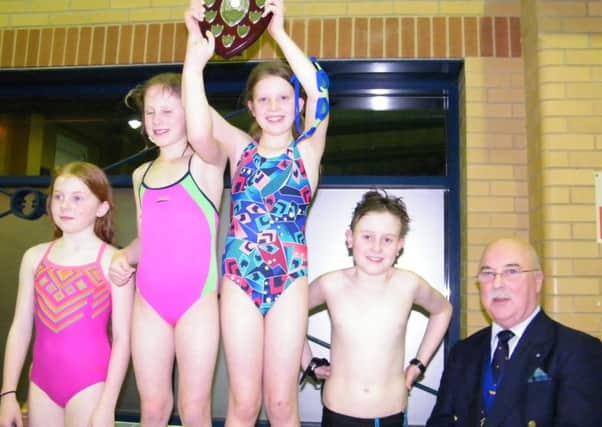 The overall winners in the Cub section, 1st Cuckfield SUS-161002-170952001