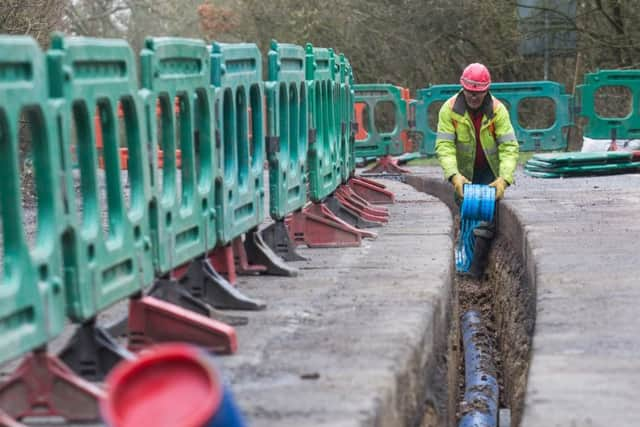 08/02/2016- Ciaran McCrickard Photography - South East Water water mains upgarde in Borde Hill Lane, Haywards Heath SUS-161102-153258001