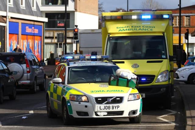 Paramedics in Uckfield. Photo by Nick Fontana. SUS-160216-153429001