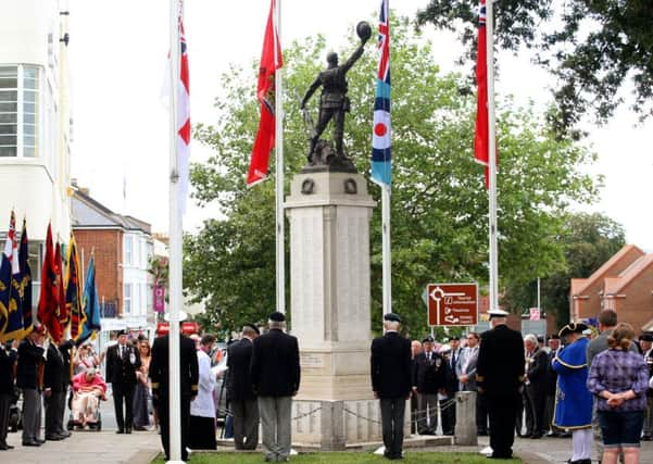 Service at Worthing War Memorial. Photo by Derek Martin - DM154259a