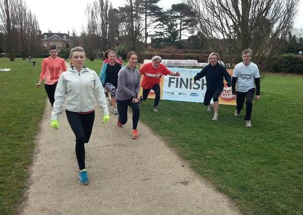 Horsham Bootcamps lunge for Sport Relief SUS-140804-114849001