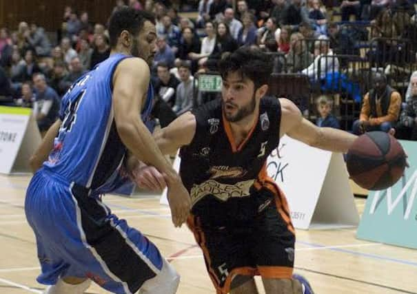 Tom Ward in action for Worthing Thunder