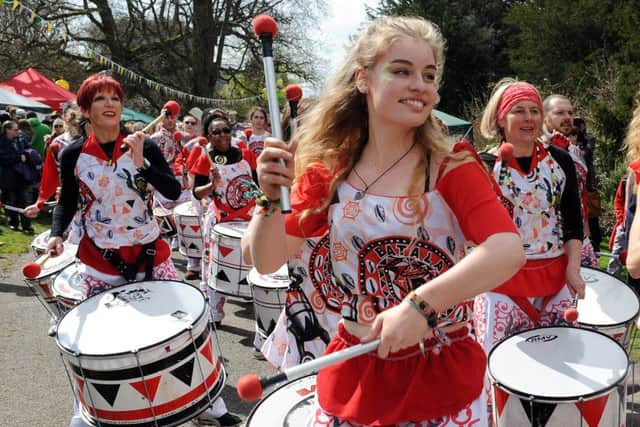 A procession of drummers during the parade.ks16000566-3 SUS-160418-093426008