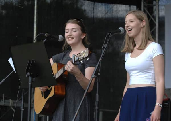 Crawley Festival Main Stage Finale (Pic by Jon Rigby) SUS-150629-085821008