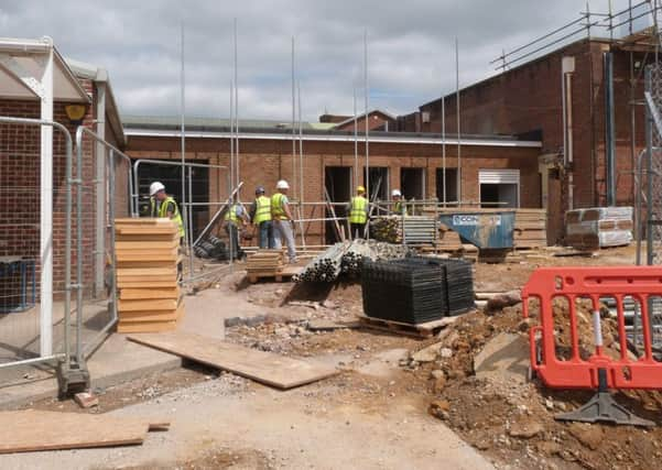 Renovated PE changing rooms at The Weald School in Billingshurst SUS-160622-144251001