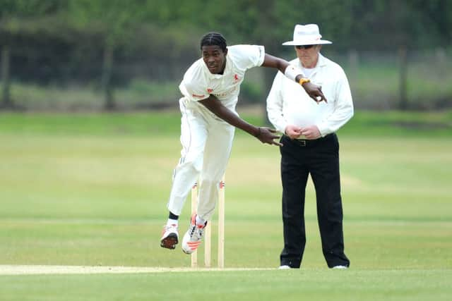 Cricket Horsham v Brighton and Hove. Horsham fielding, Jofra Archer. Pic Steve Robards  SR16123010 SUS-160905-130710001